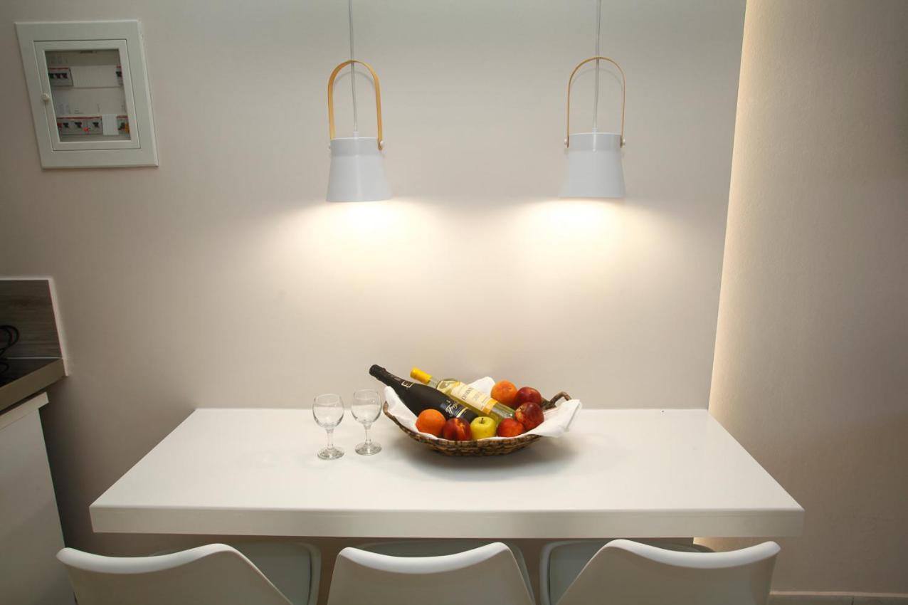 Studios Vasilis Agia Marina Extérieur photo