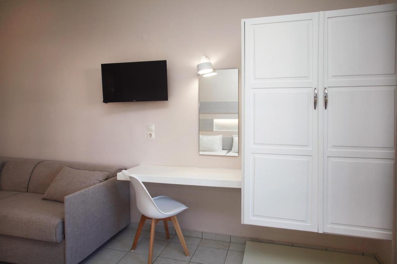 Studios Vasilis Agia Marina Extérieur photo