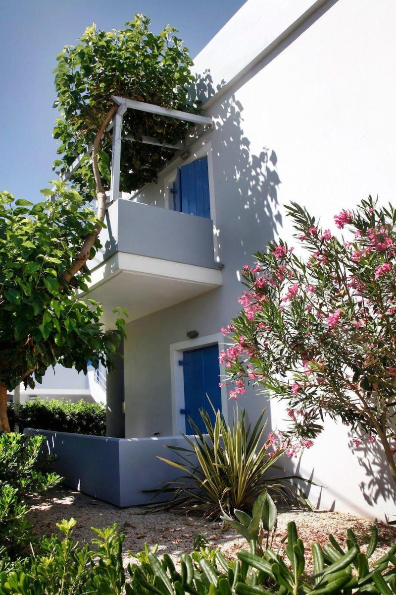 Studios Vasilis Agia Marina Extérieur photo